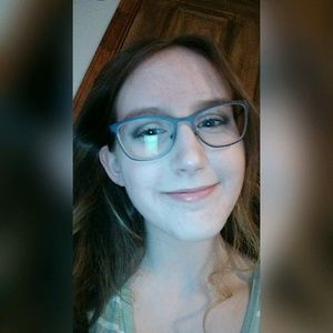 Meet your Posher, Casey